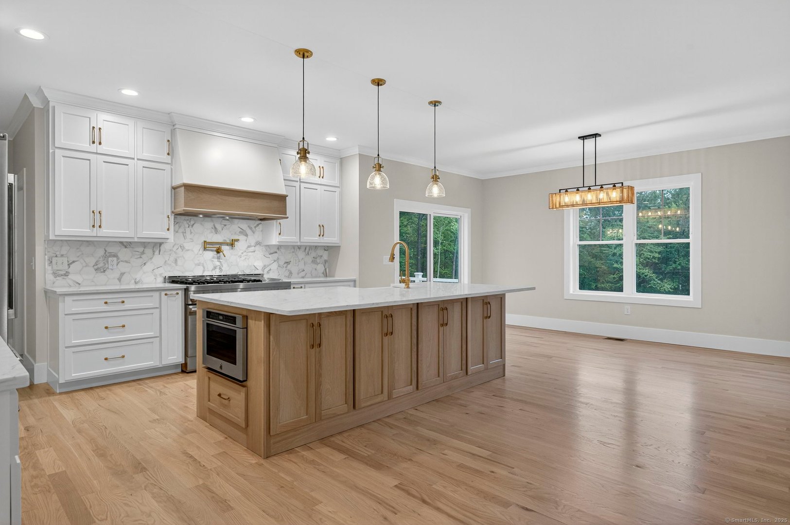 241 Old Farms Road Photo 10