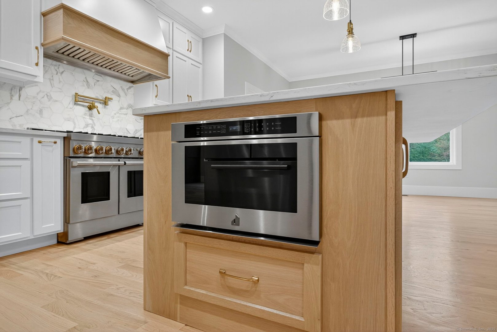 241 Old Farms Road Photo 11