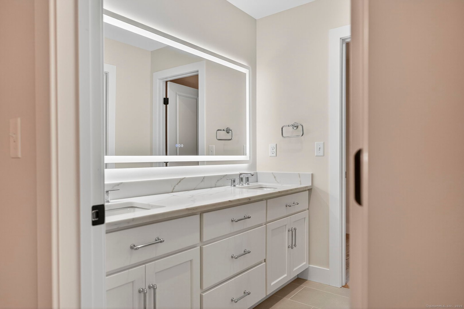 241 Old Farms Road Photo 38