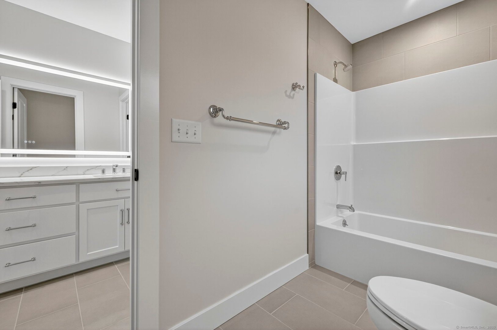 241 Old Farms Road Photo 39