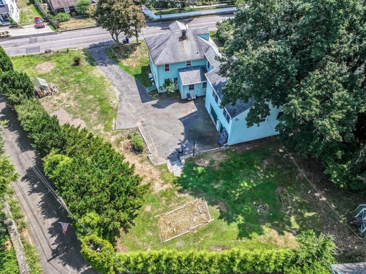 647 Bronson Road Photo 10