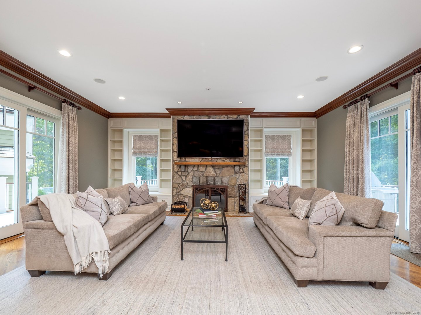 55 Tanners Drive Photo 13