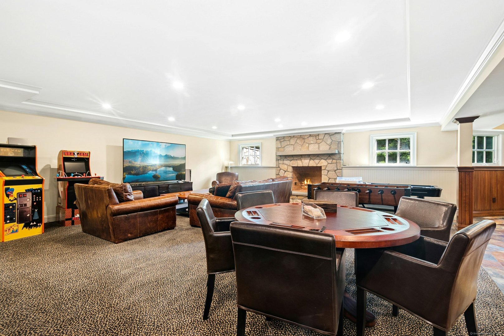 76 Lords Highway Photo 27