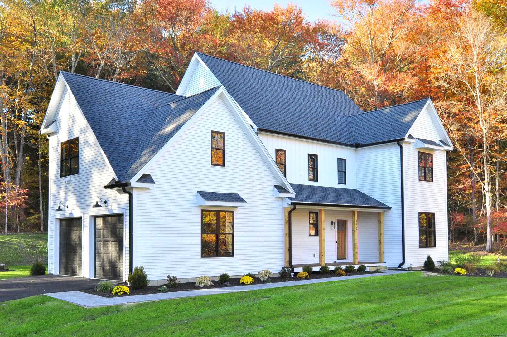 152 East Hill Road Photo 3