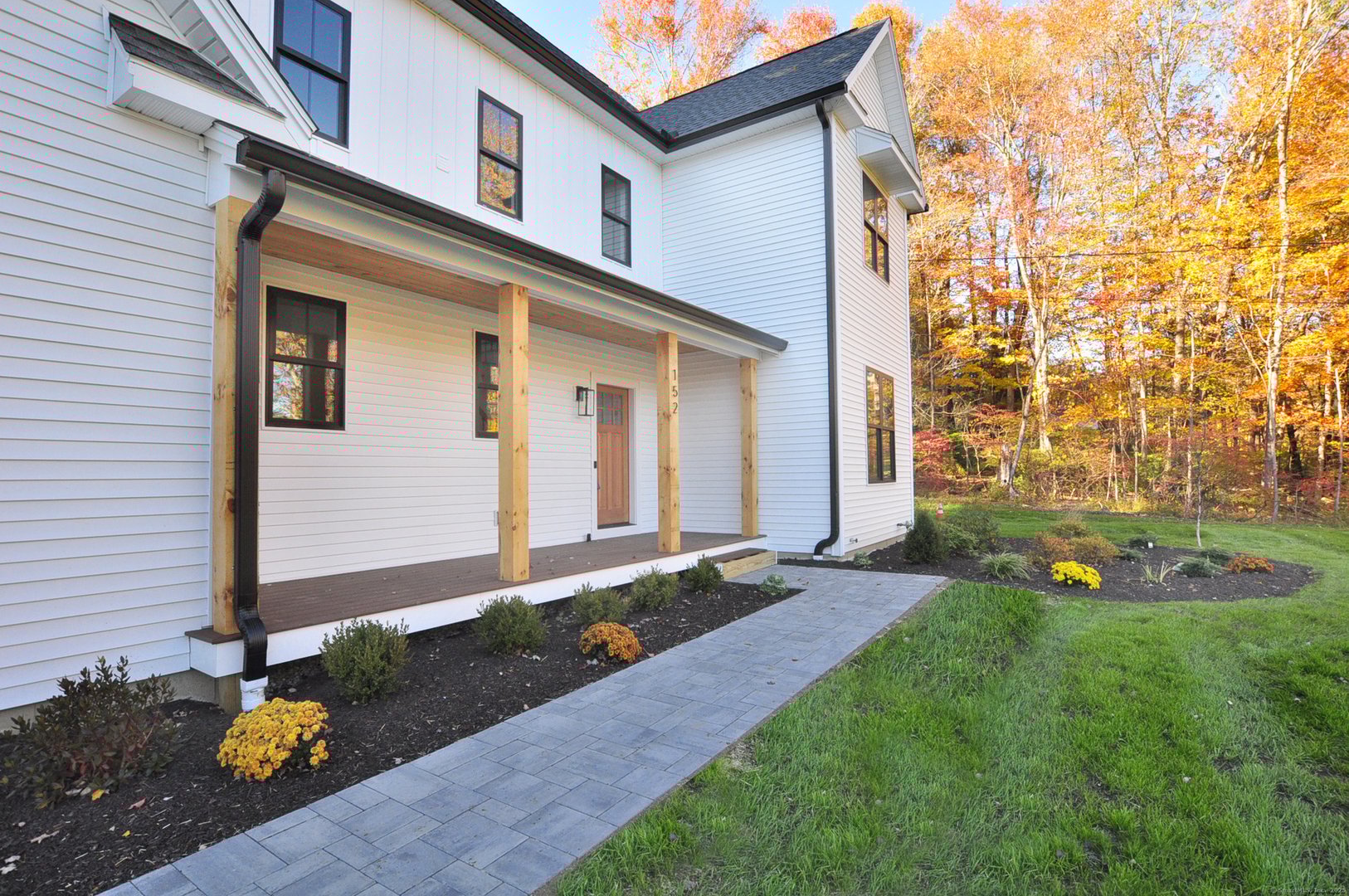 152 East Hill Road Photo 5