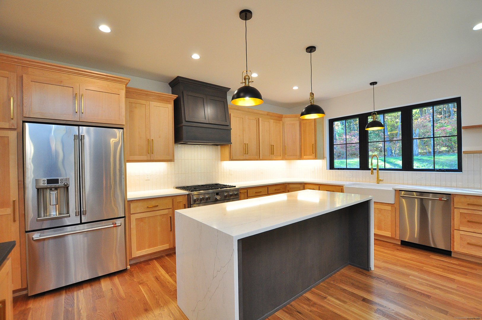 152 East Hill Road Photo 9