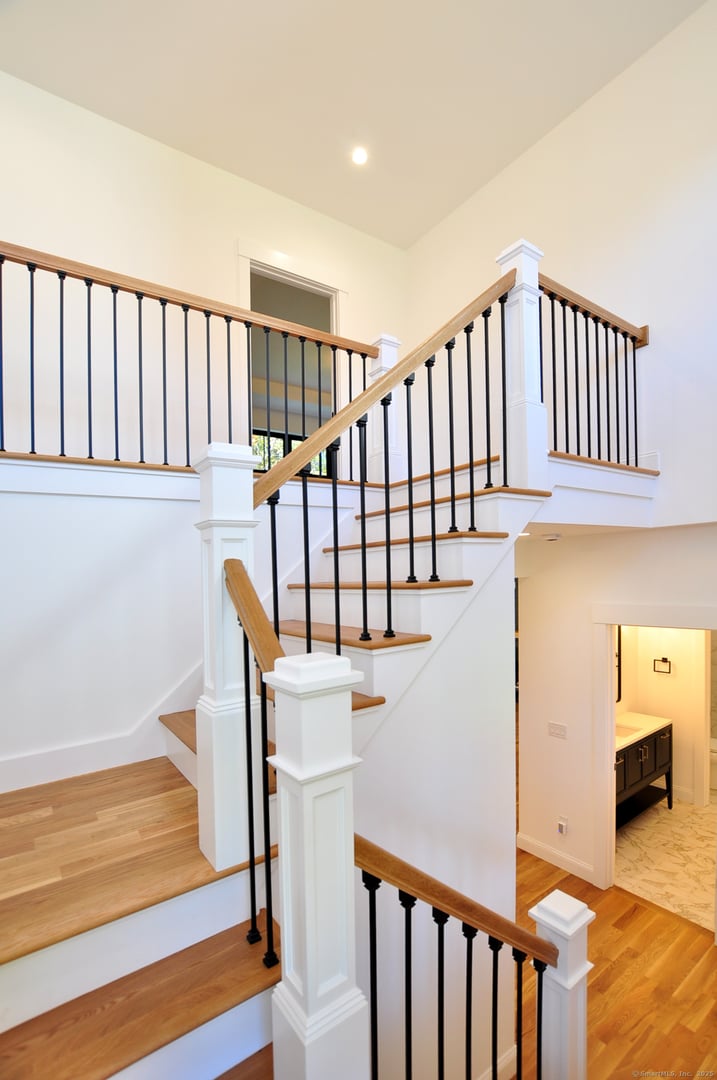 152 East Hill Road Photo 12