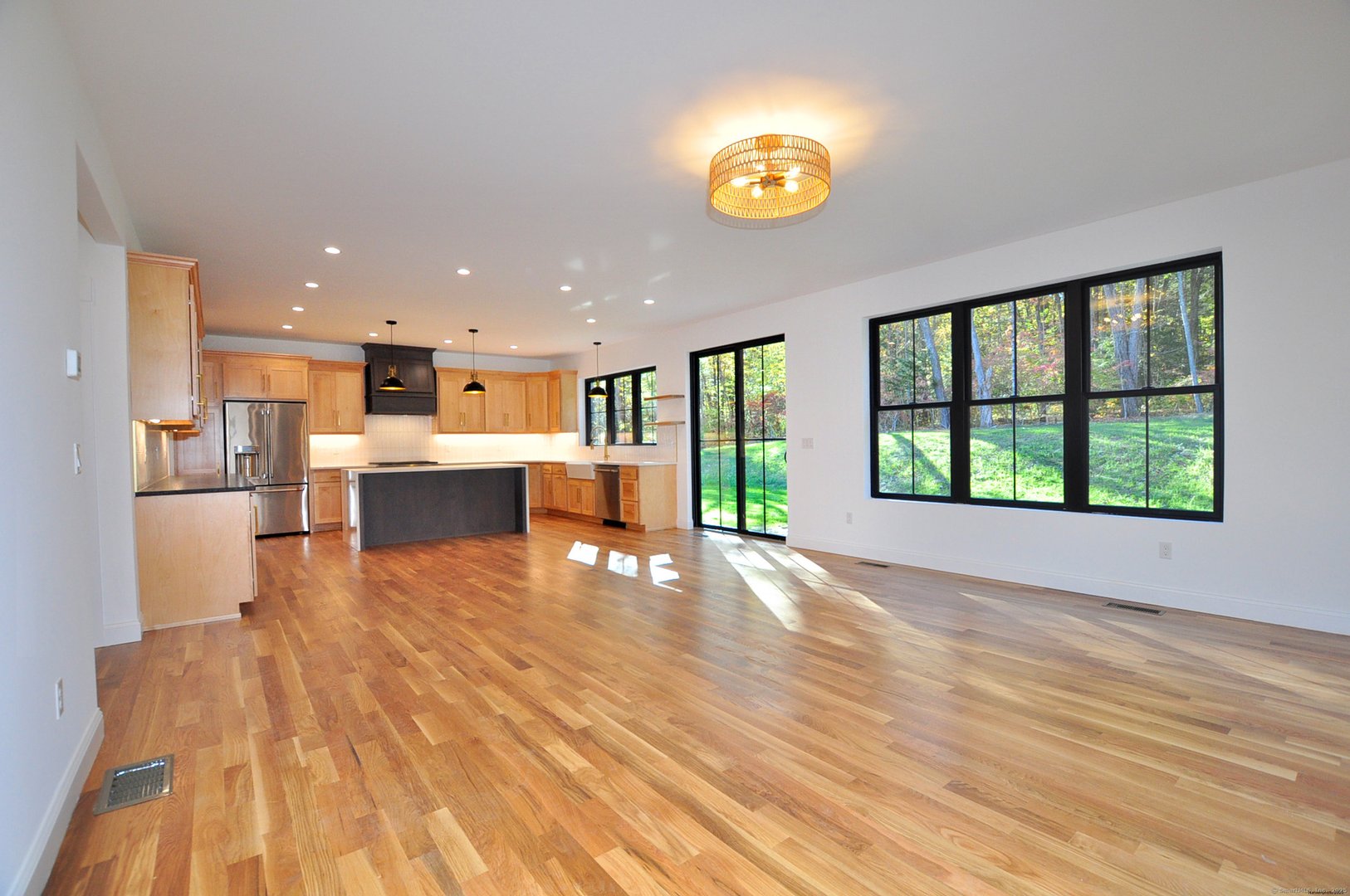 152 East Hill Road Photo 26