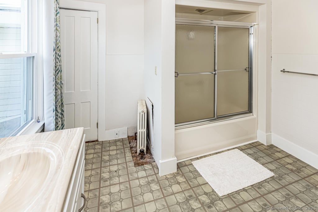 1572 Saybrook Road Photo 25