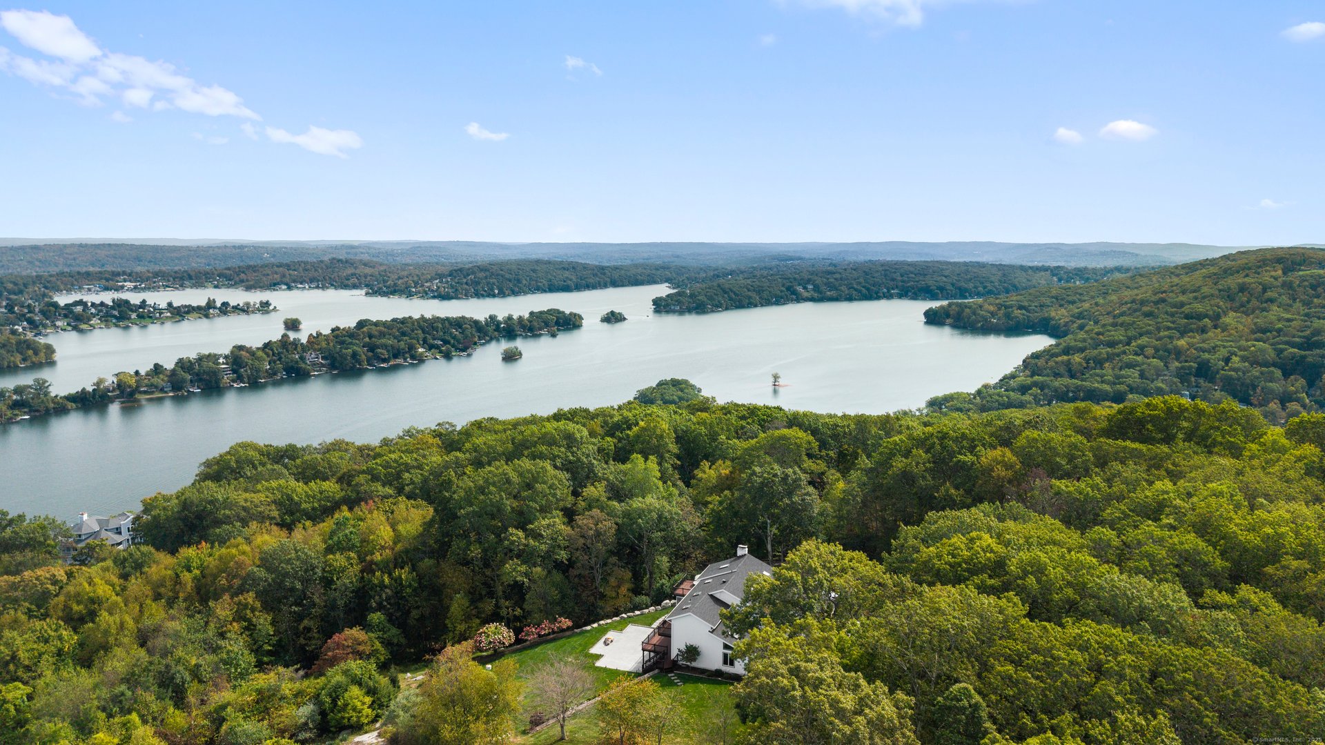 11 Hillcrest Drive Photo 4