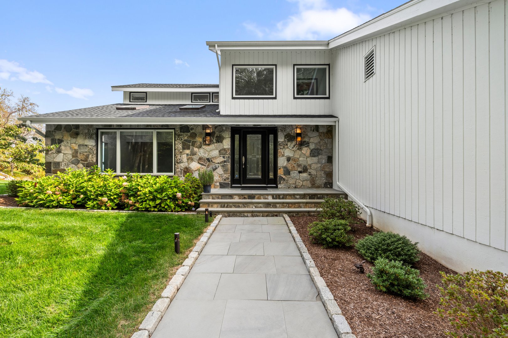 11 Hillcrest Drive Photo 5