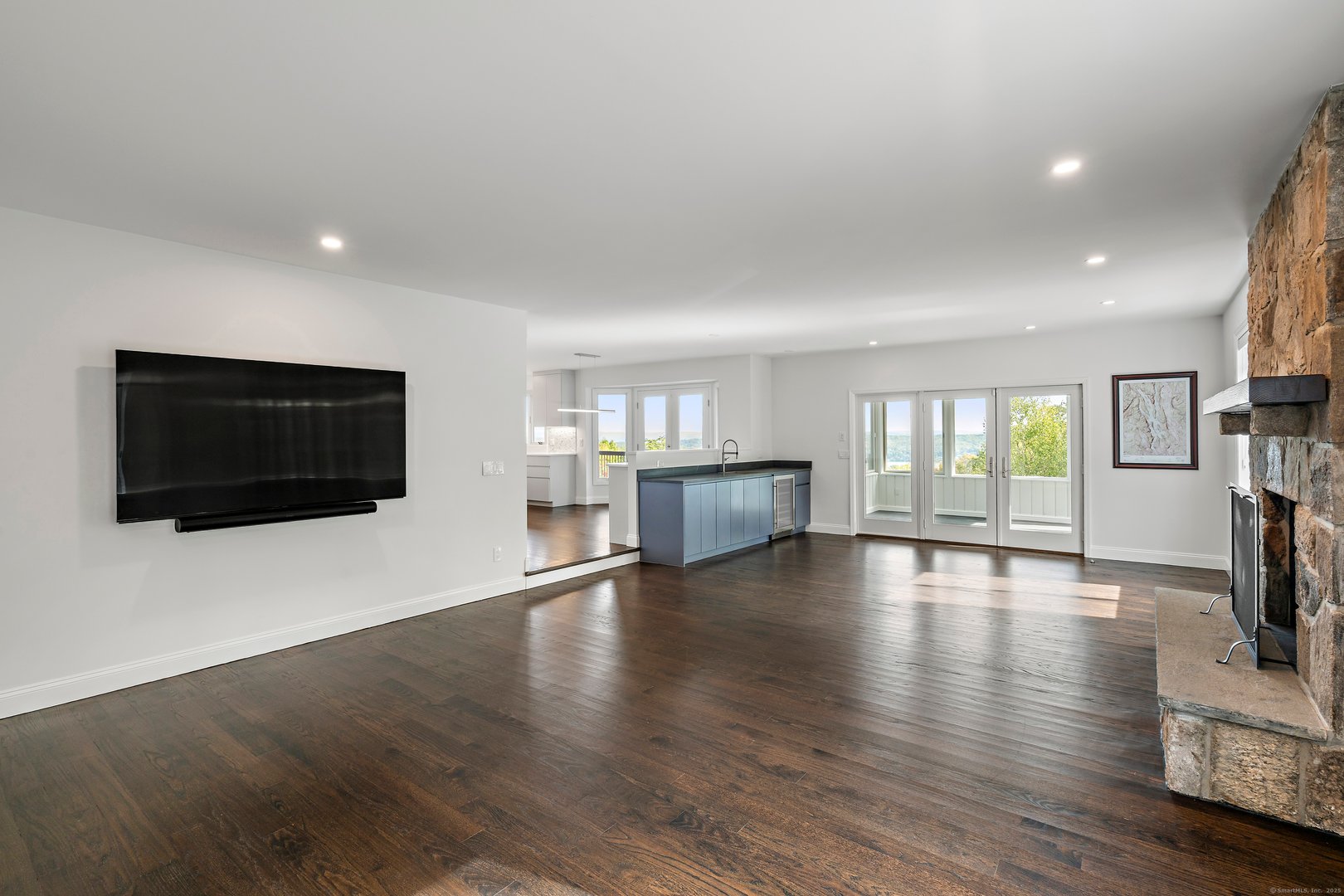 11 Hillcrest Drive Photo 17