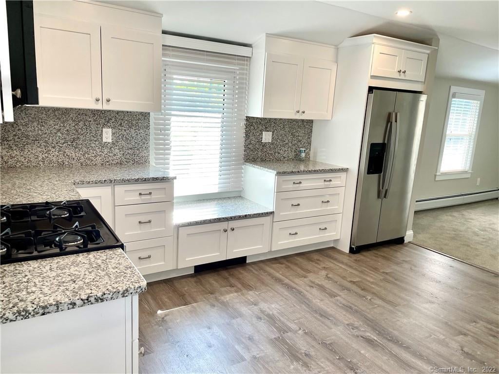 31 Ledge Avenue  #2 Photo 4