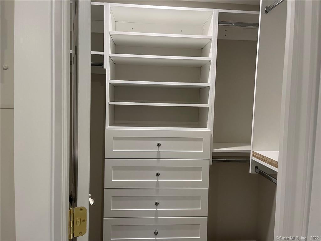 31 Ledge Avenue  #2 Photo 10