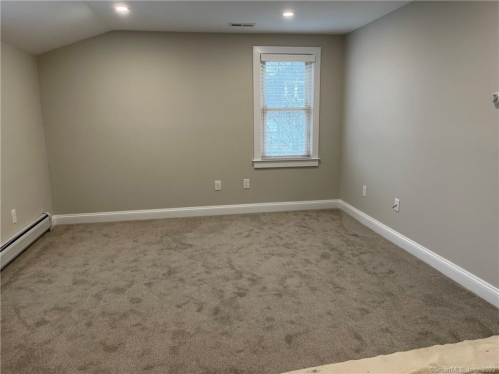 31 Ledge Avenue  #2 Photo 11