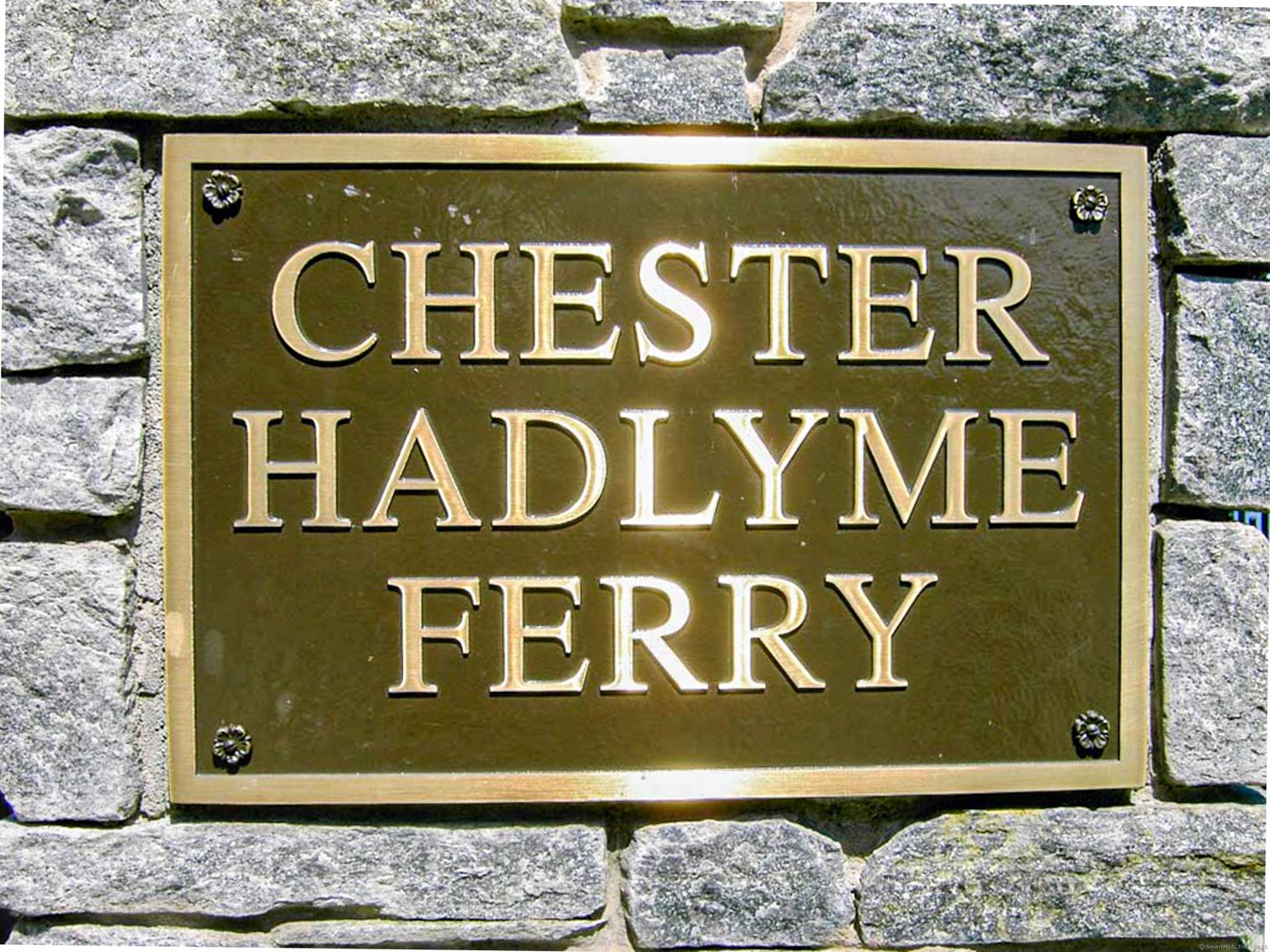 79 Middlesex Avenue Photo 28