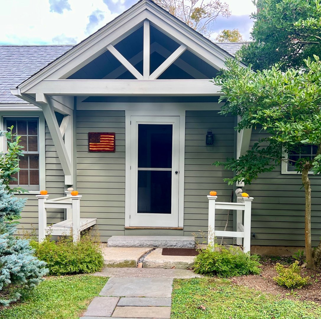 123 Goshen East Street Photo 1