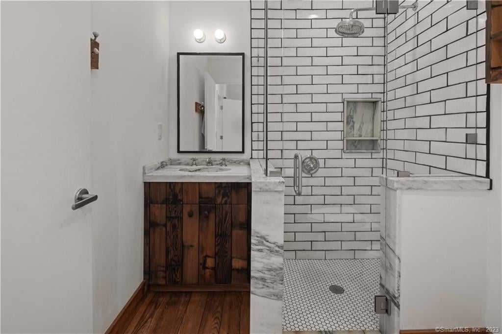 4 Good Hill Road Photo 20