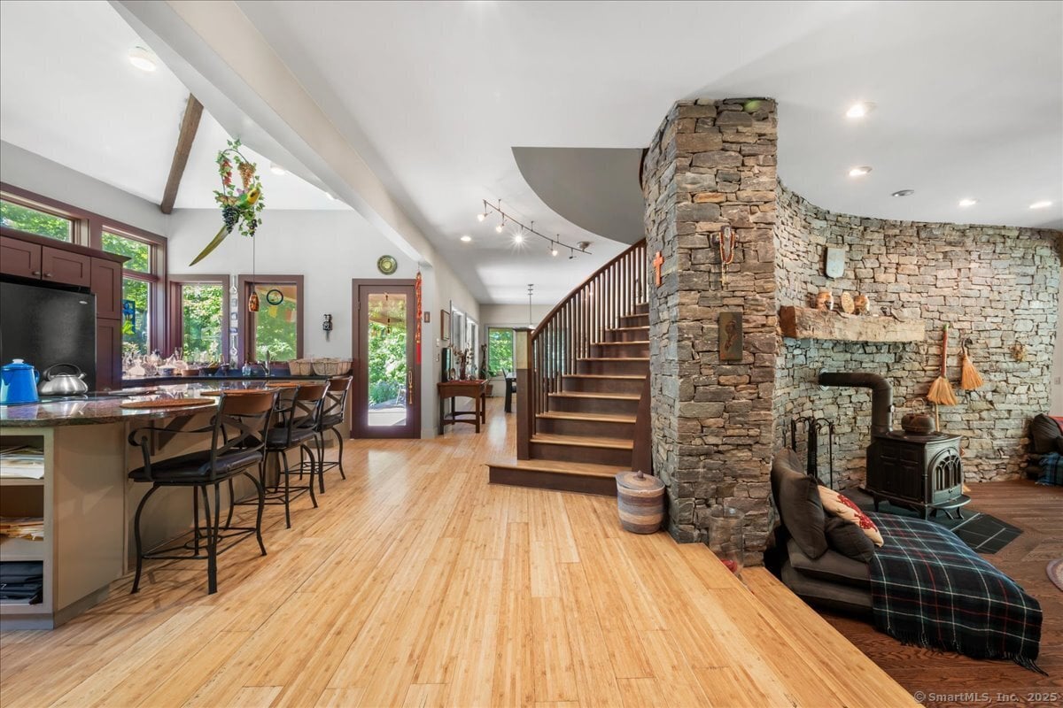 39 Hewitt Road Photo 2