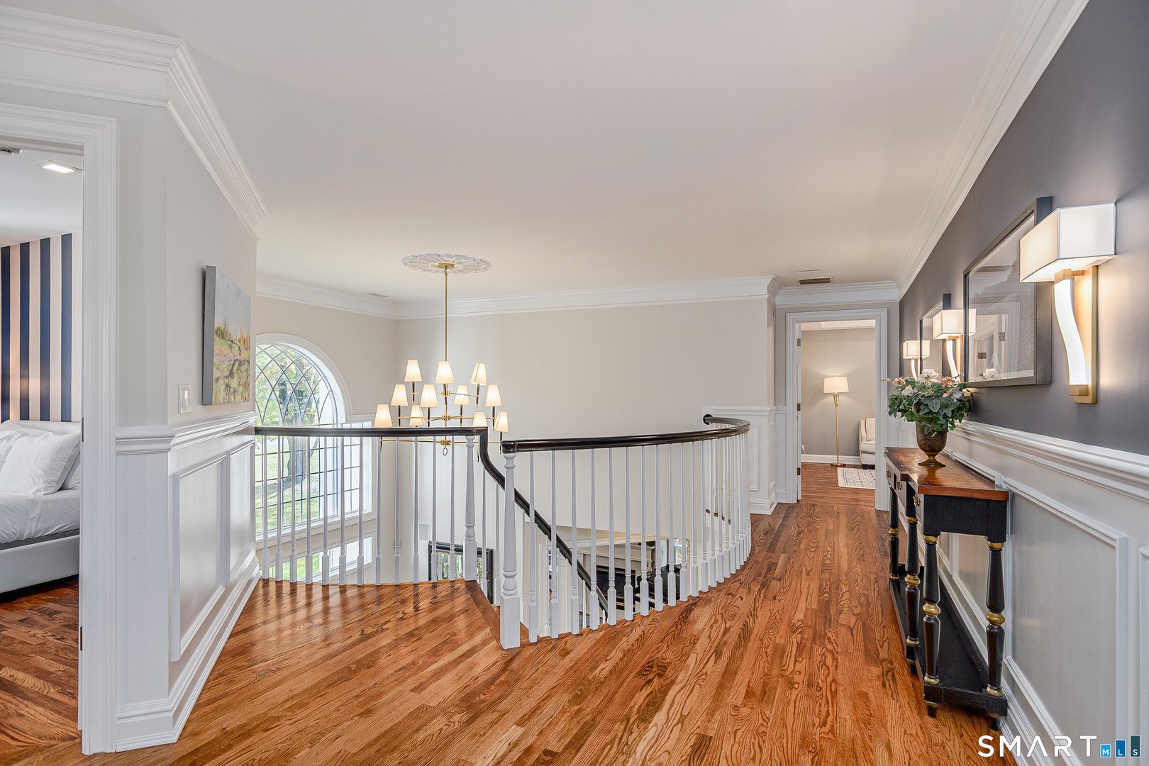 14 Merlins Lane Photo 17