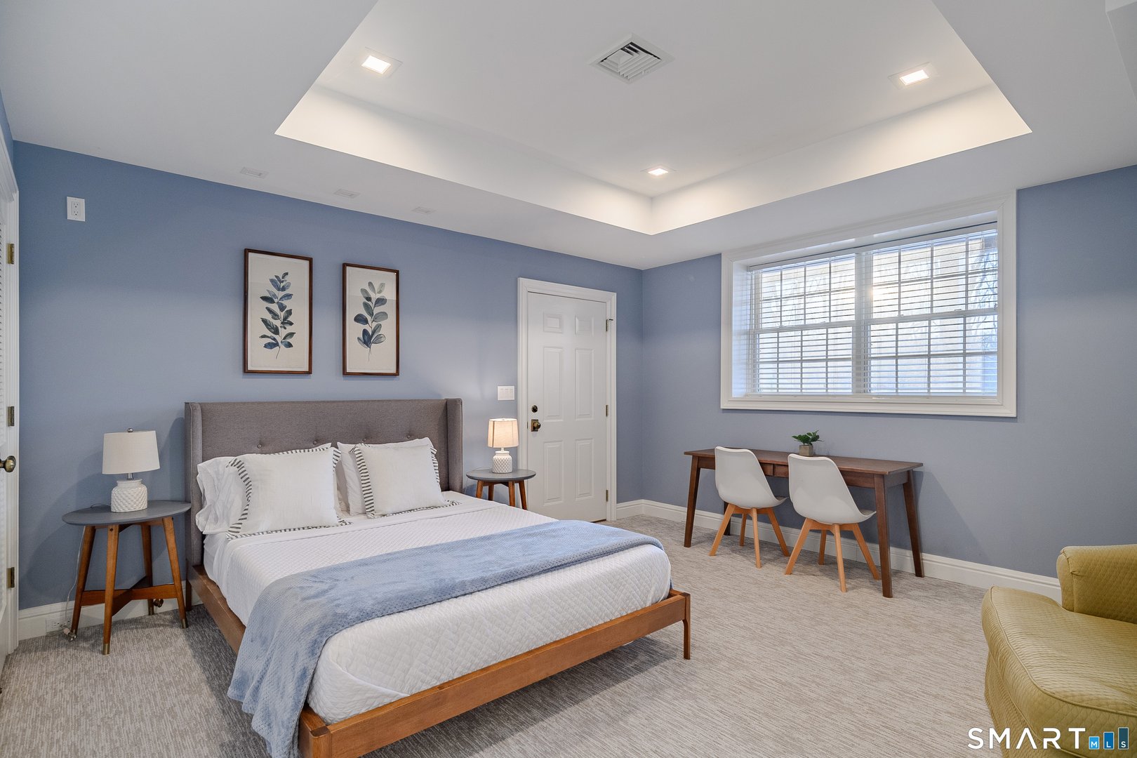 14 Merlins Lane Photo 28