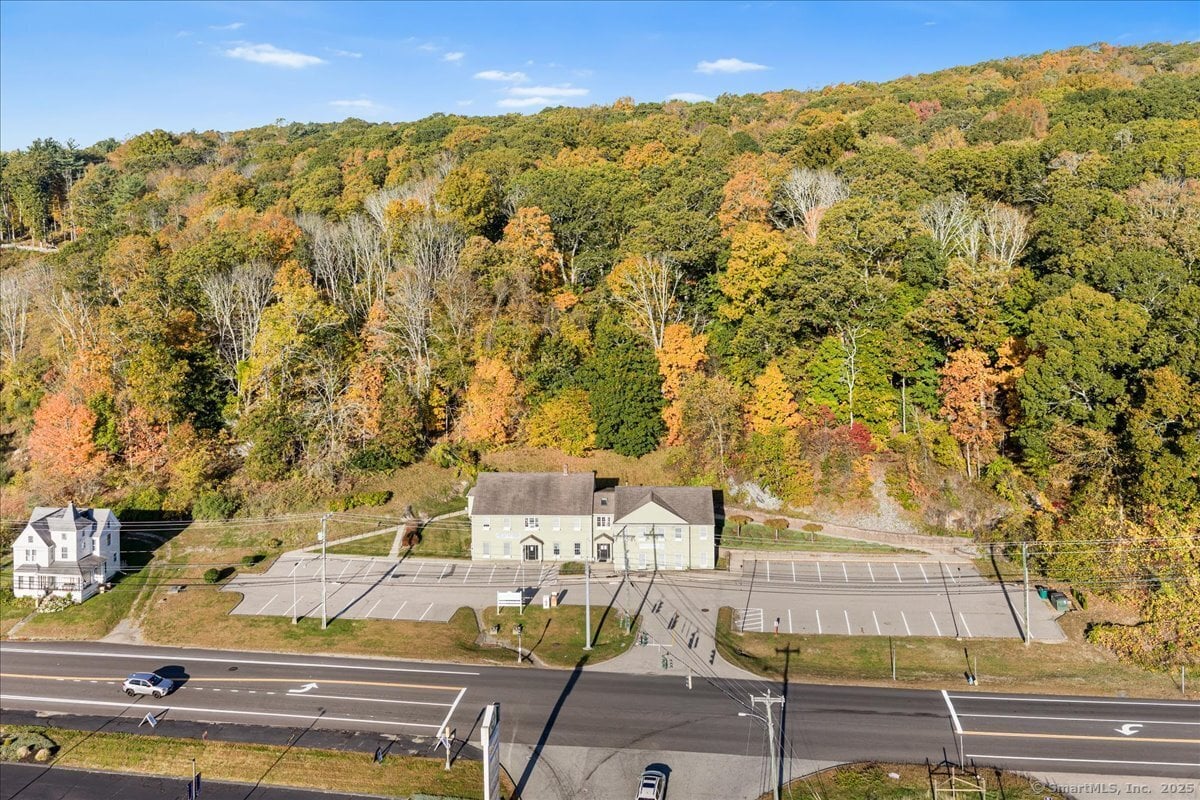 620 Norwich New London Turnpike Photo 3