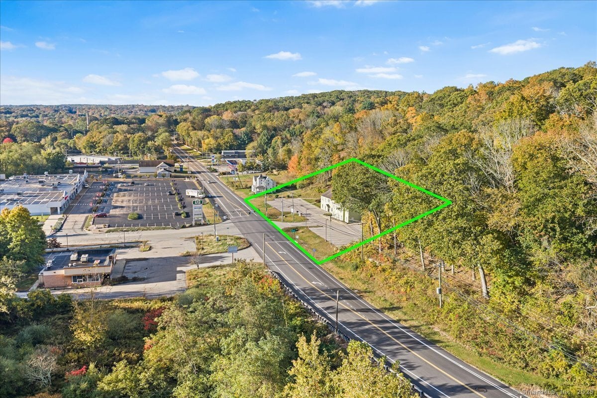 620 Norwich New London Turnpike Photo 8