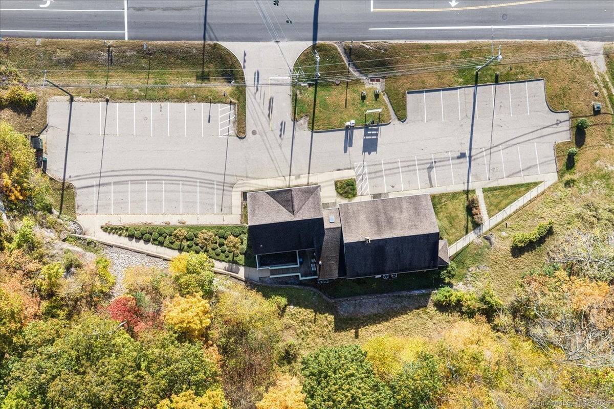 620 Norwich New London Turnpike Photo 11