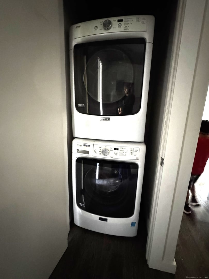 1435 State Street Photo 4