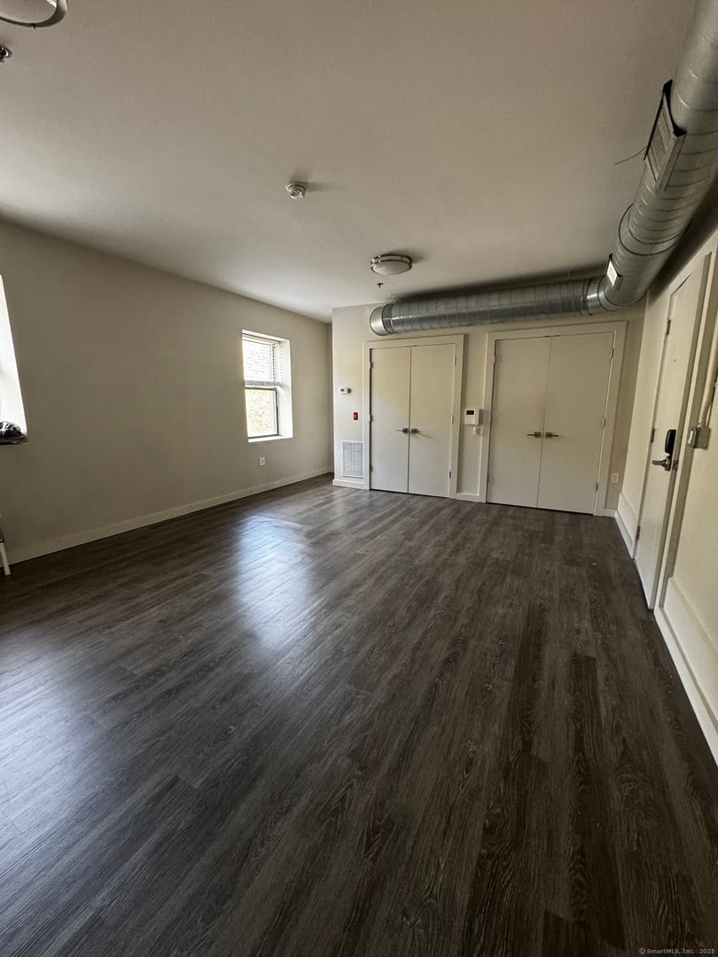 1435 State Street Photo 11