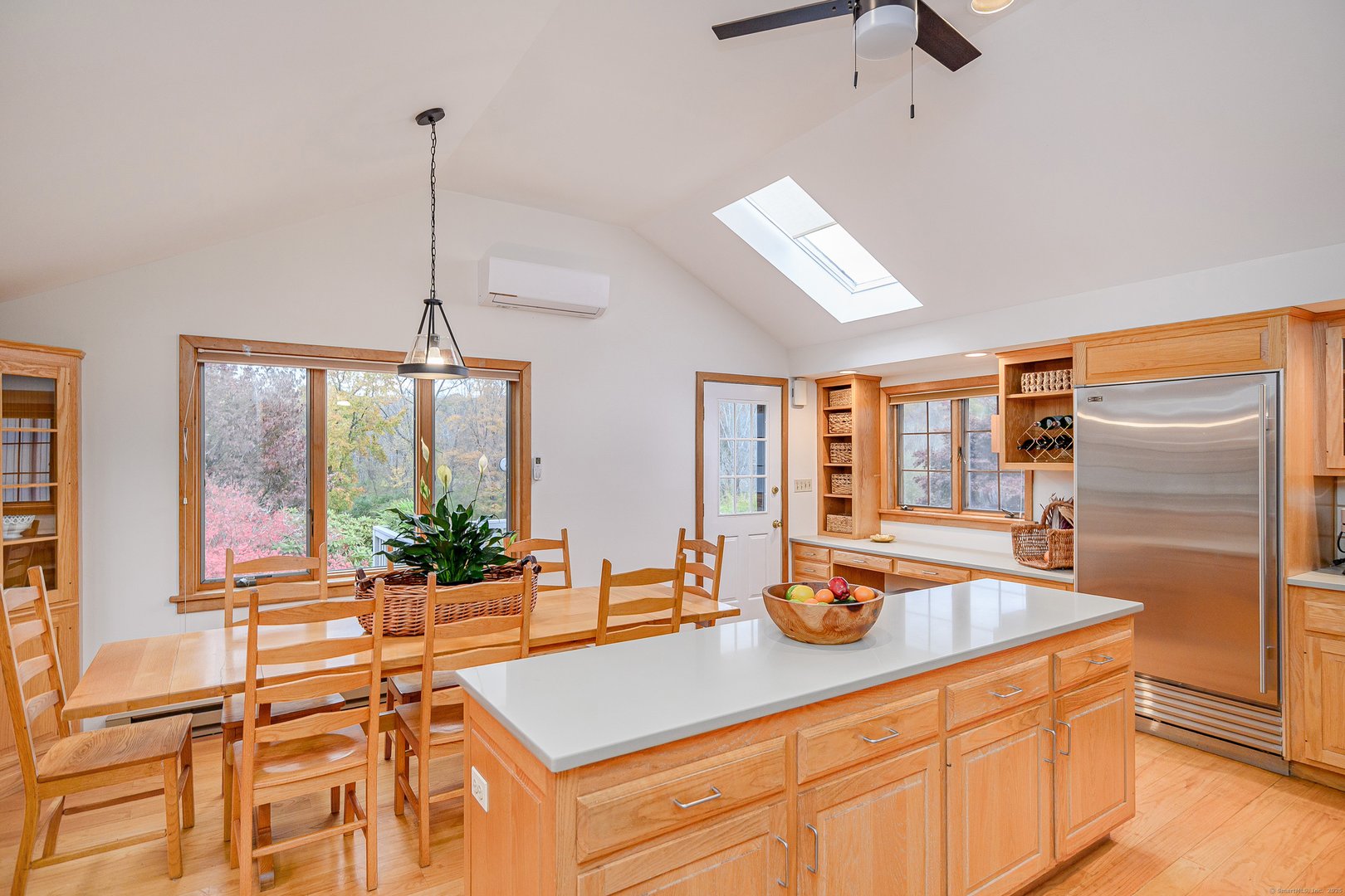 6 Brinsmade Lane Photo 8