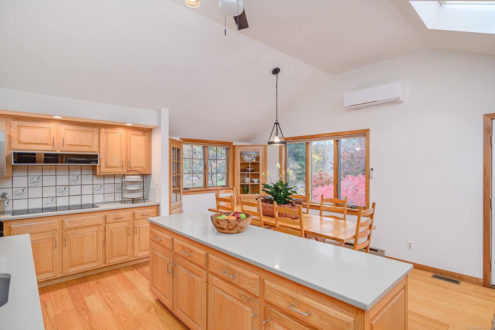 6 Brinsmade Lane Photo 9