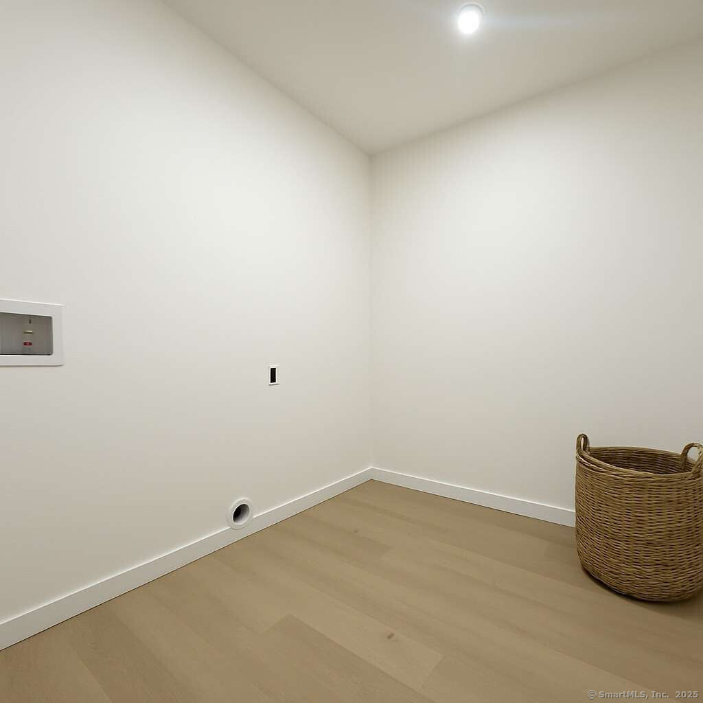 11 Coachman Lane Photo 17