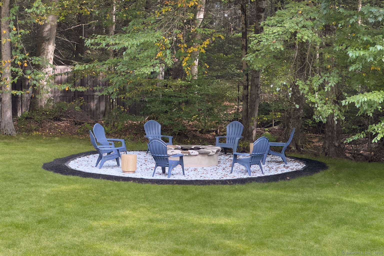 11 Coachman Lane Photo 32