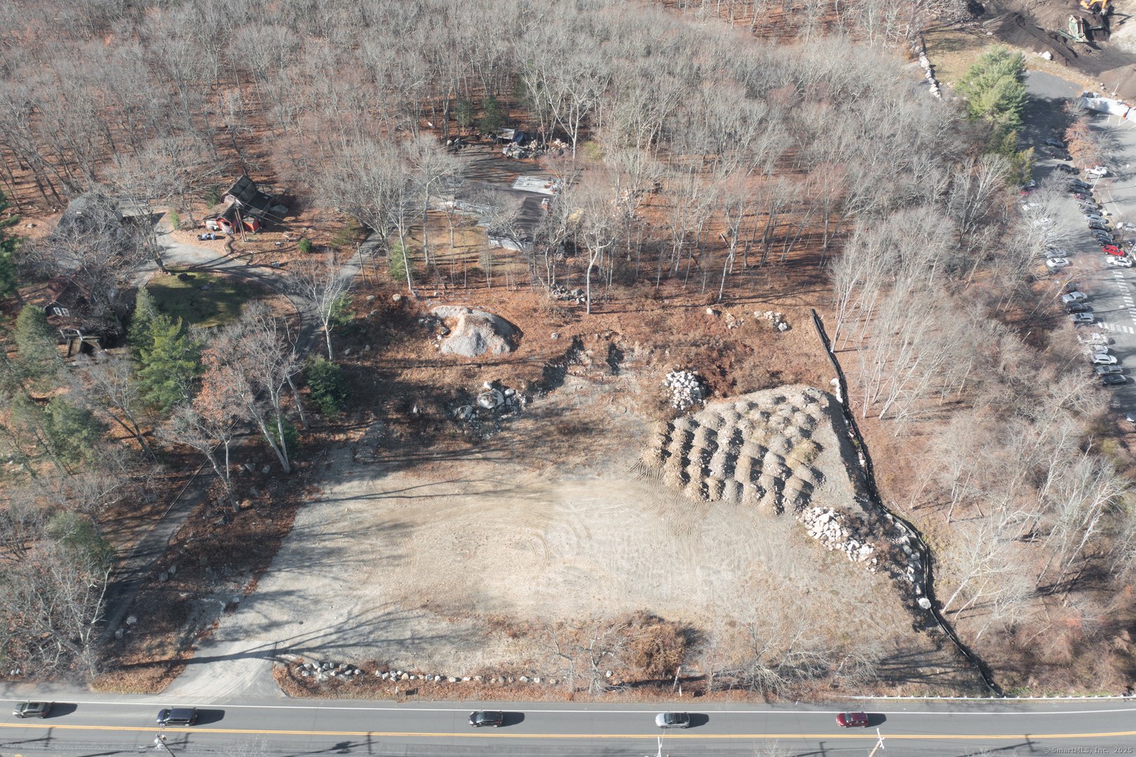 909 Main Street Photo 1