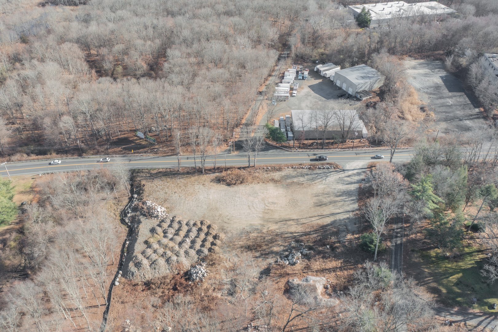 909 Main Street Photo 4