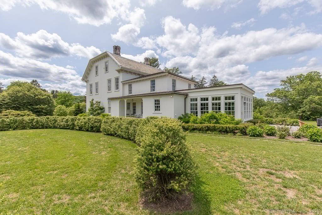 114 Walkley Hill Road Photo 3