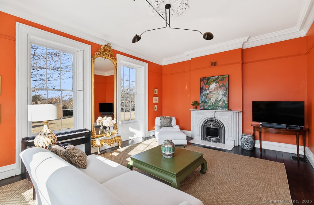 114 Walkley Hill Road Photo 7