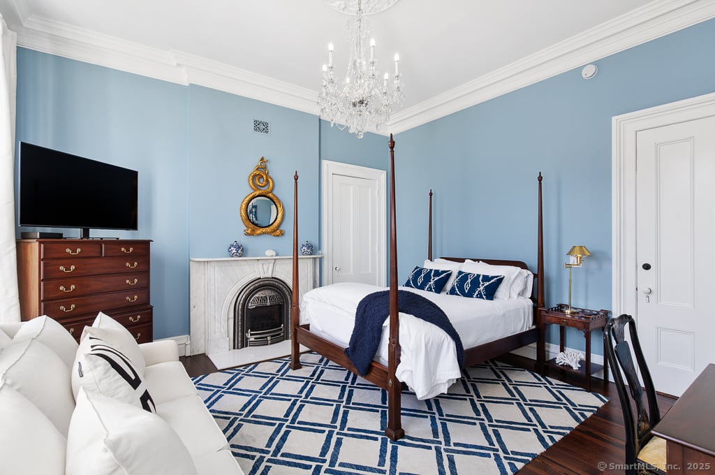 114 Walkley Hill Road Photo 9