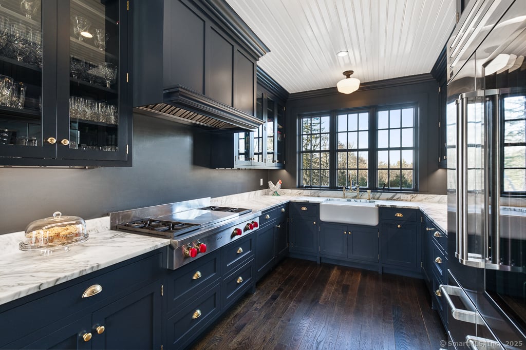 114 Walkley Hill Road Photo 14