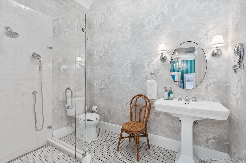 114 Walkley Hill Road Photo 24