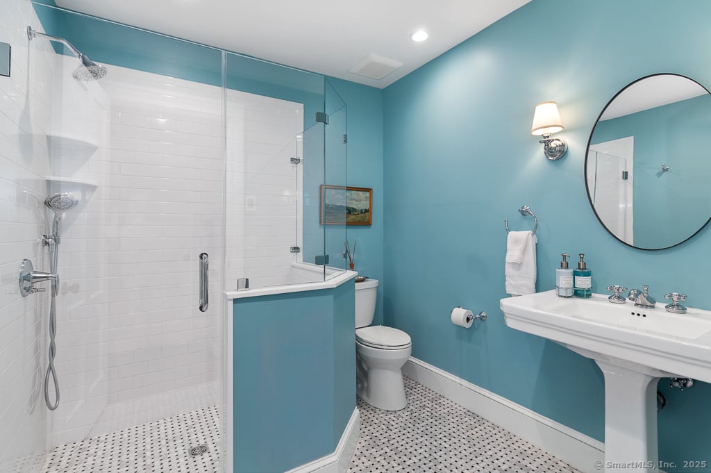 114 Walkley Hill Road Photo 27