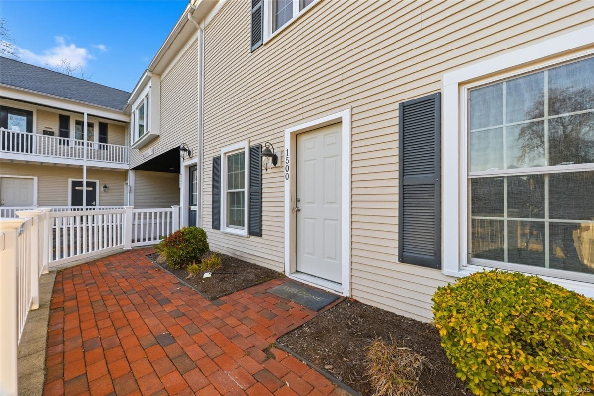 123 Elm Street  #15 Photo 3