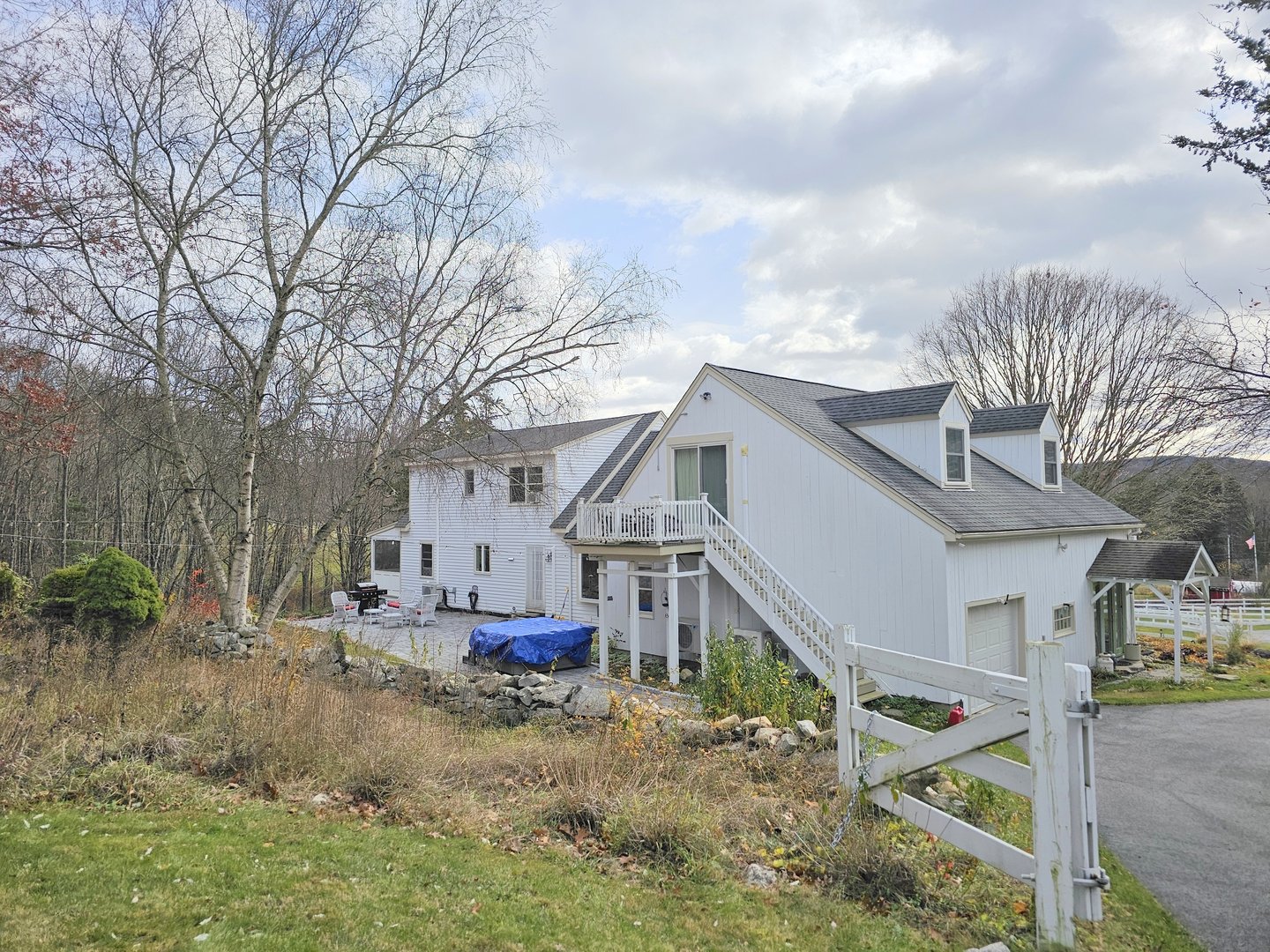 819 Main Street North Photo 6