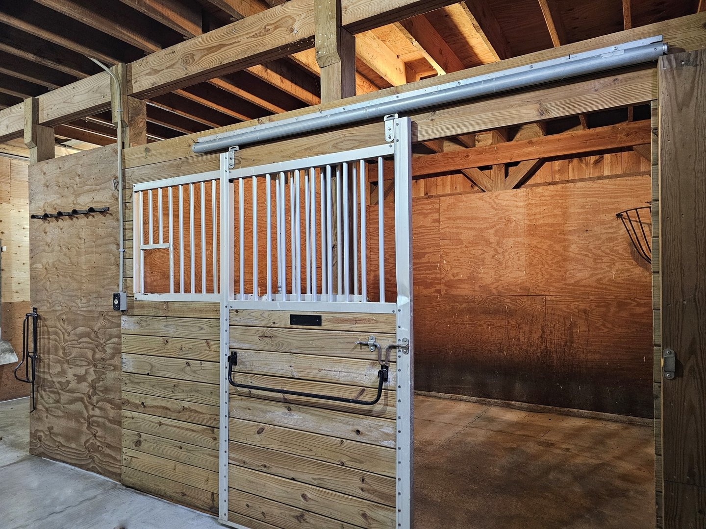 819 Main Street North Photo 17