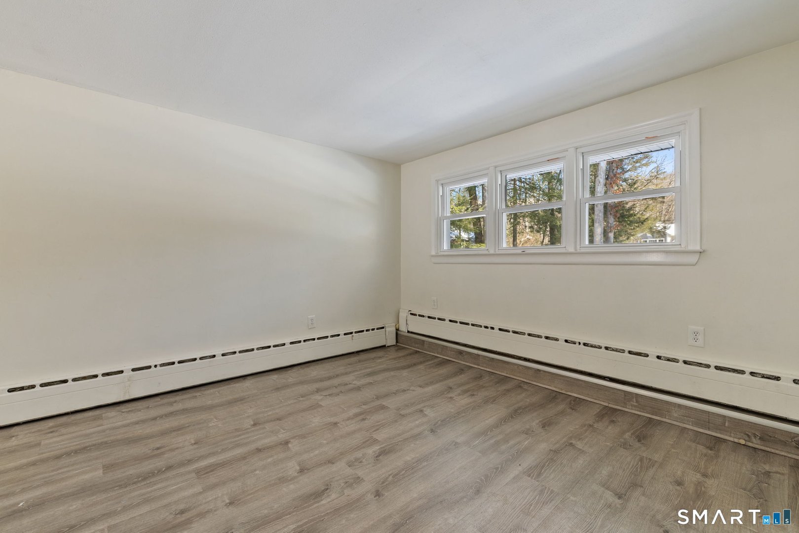 26 Forest Lane Photo 35