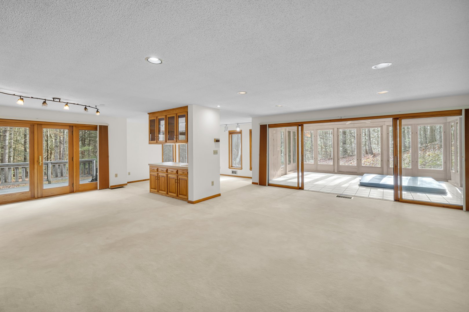 1 Northcrest Drive Photo 10