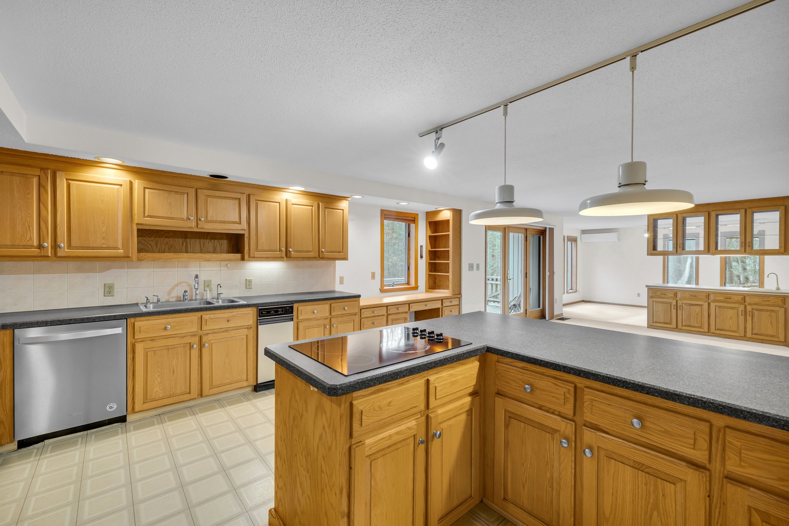 1 Northcrest Drive Photo 17