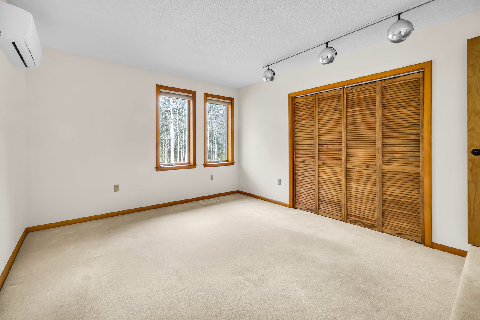 1 Northcrest Drive Photo 30