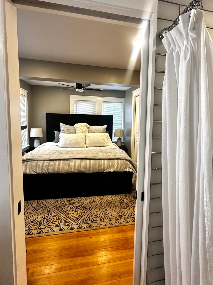 730 Plainfield Road Photo 14